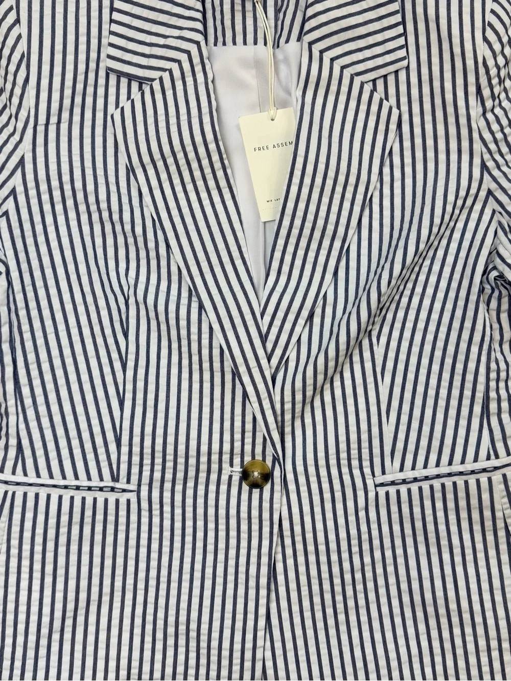 NWT Free Assembly Seersucker Blazer | Small Blue & White Striped Coastal Classic - Picture 3 of 9